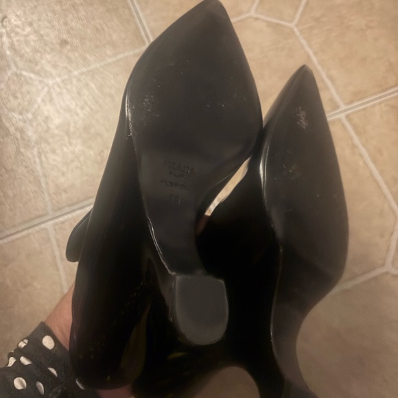 Prada Black Leather Pumps with White Accents - Picture 4 of 8